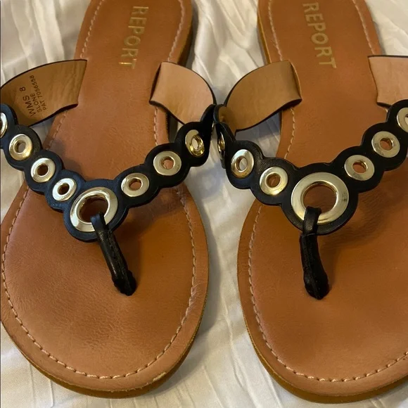 Report Women's Black and White Sandals - Picture 3 of 4